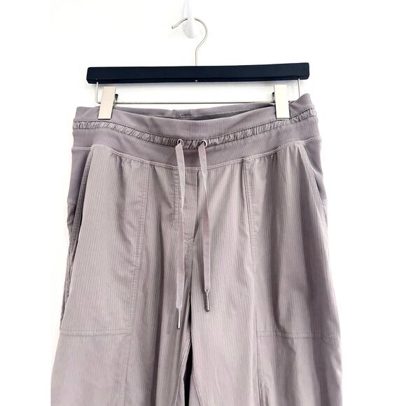 Lululemon Dance Studio Crop Unlined 25 in Dusky Lavender - Picture 7 of 9
